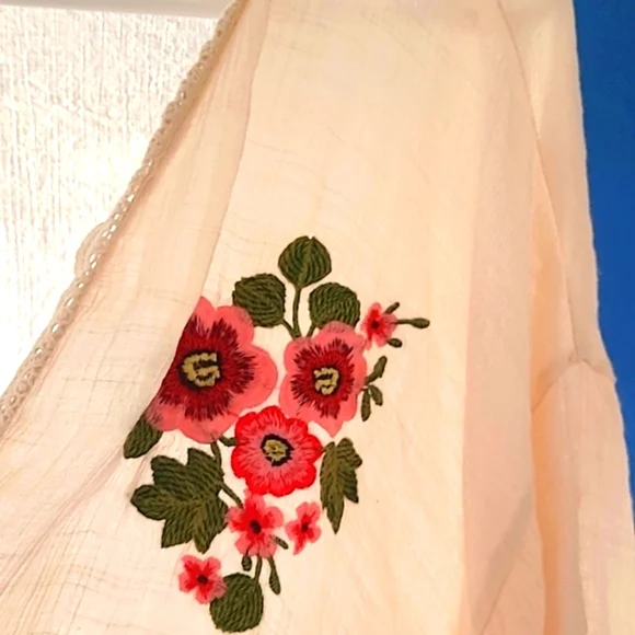 Floral Embroidered Kimono - Cream - Picture 13 of 13